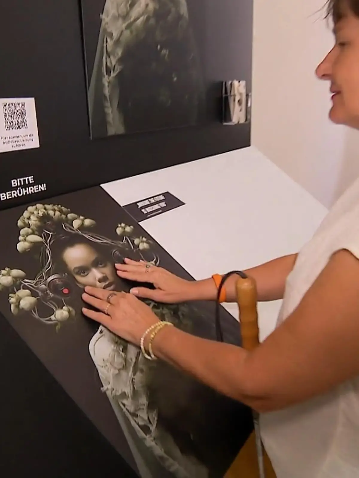 Bild zu: "Ausstellung für Blinde"