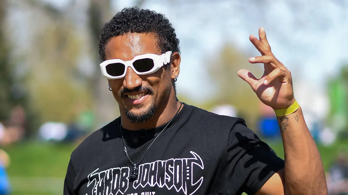 NFL Jakob Johnson wird Papa Jeder, der mir Tipps geben möchte für