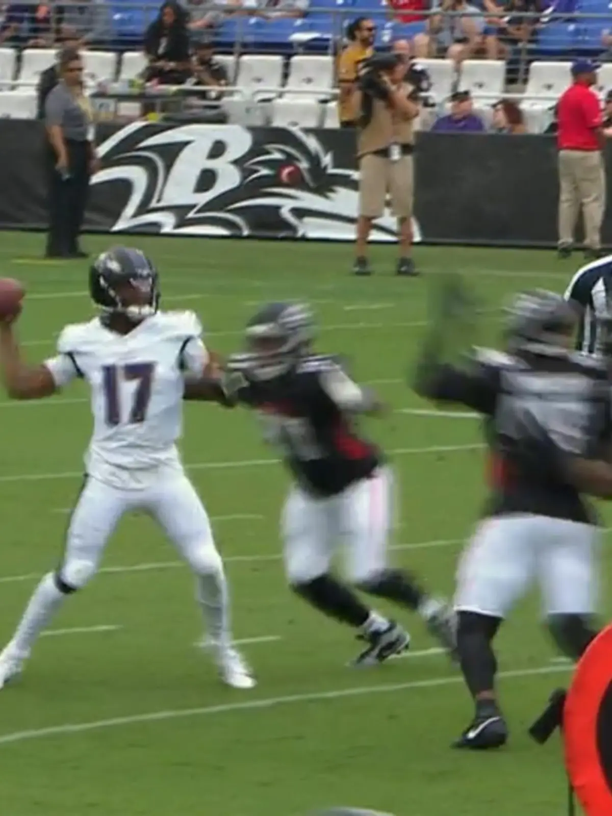 Bild zu: "NFL-Preseason: Ravens punkten gegen glücklose Falcons"