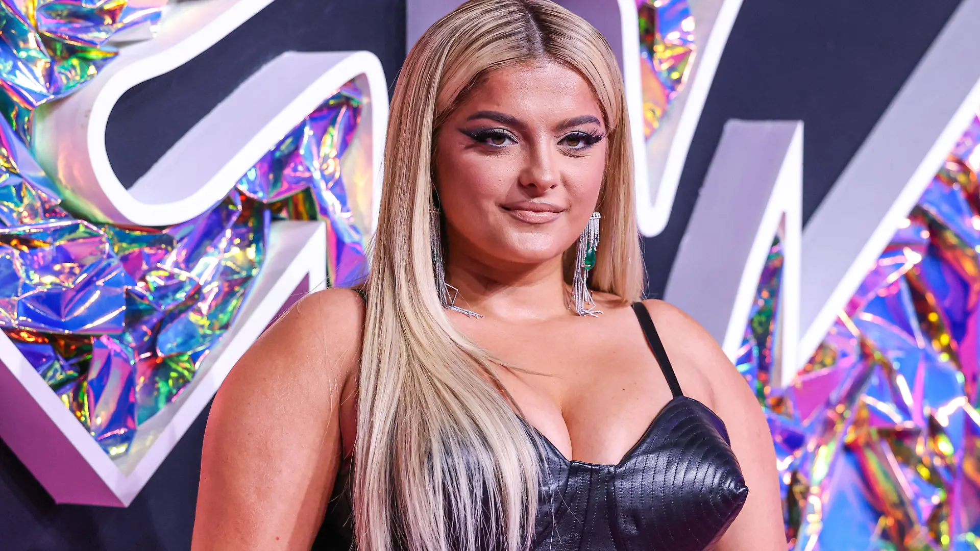 Bebe Rexha auf dem roten Teppich der MTV Video Music Awards 2023.