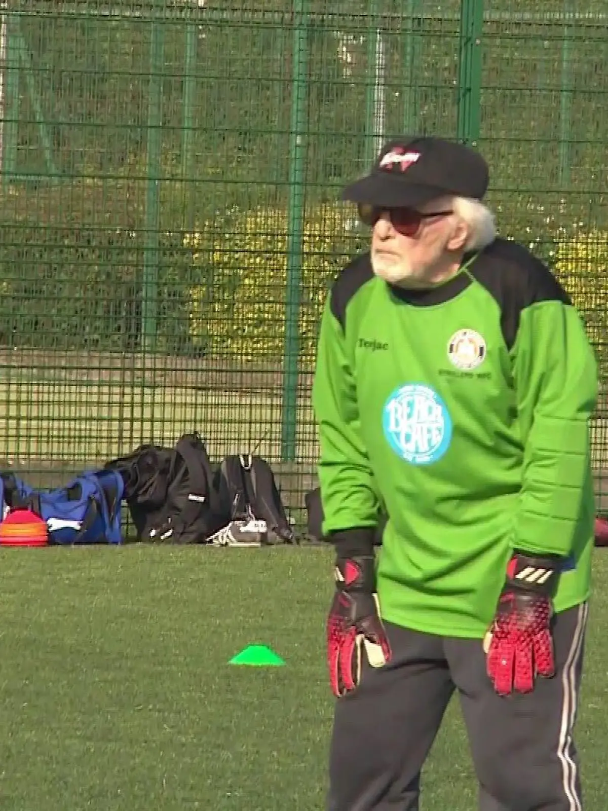 Alan Campey (90) ist Torwart aus Leidenschaft.