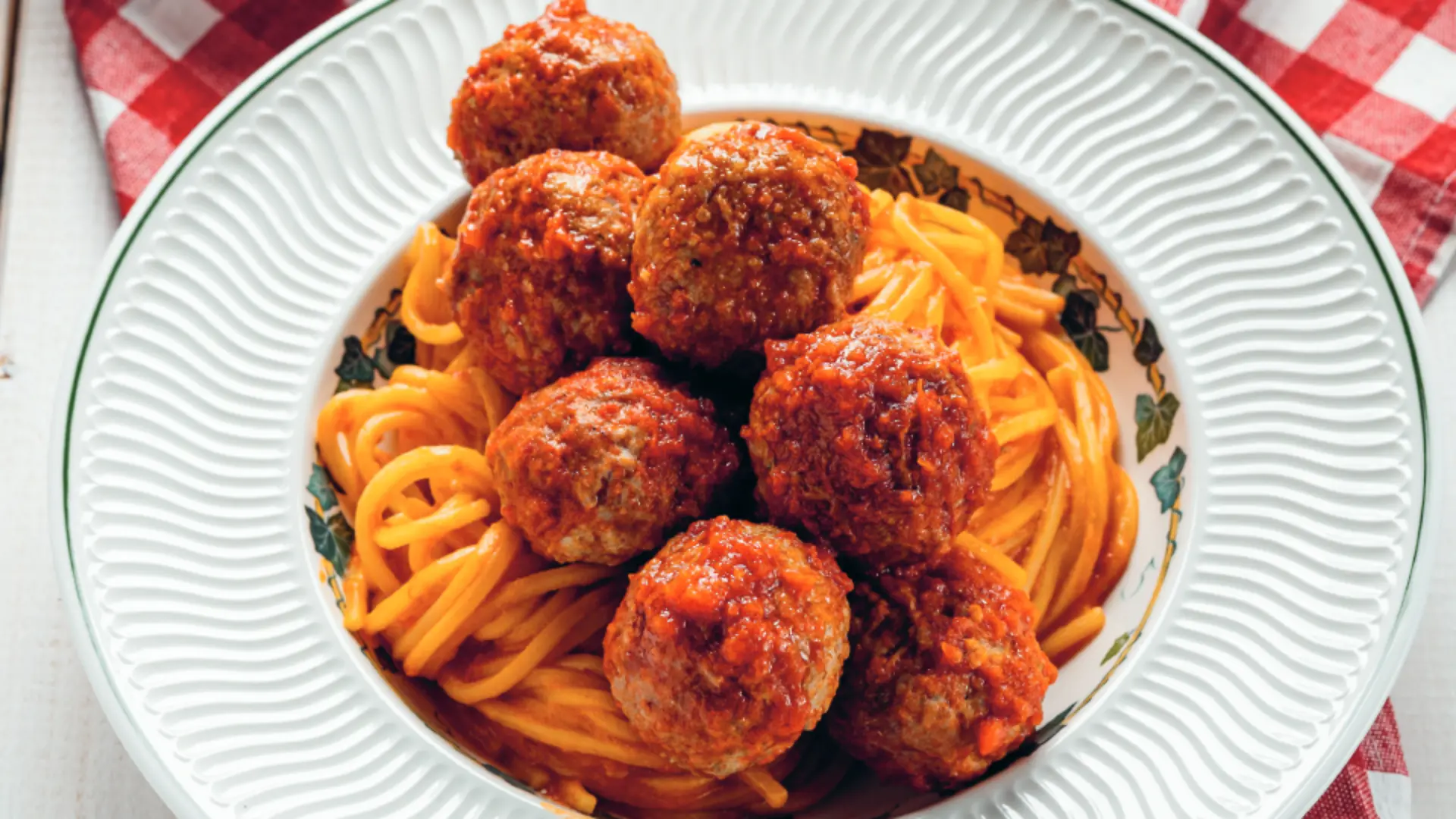 Spaghetti alle polpette della nonna von Nonna Silvi