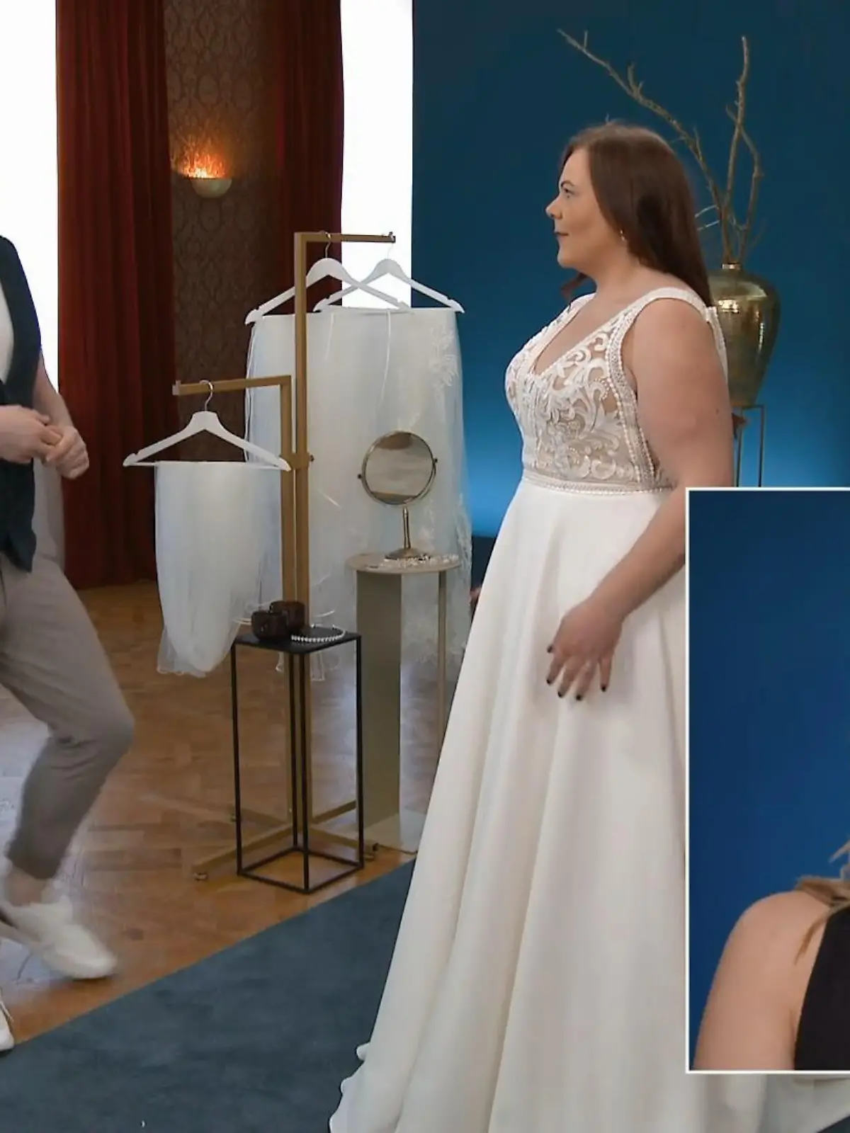 Bild zu: "Ist das Steffis Kleid?"