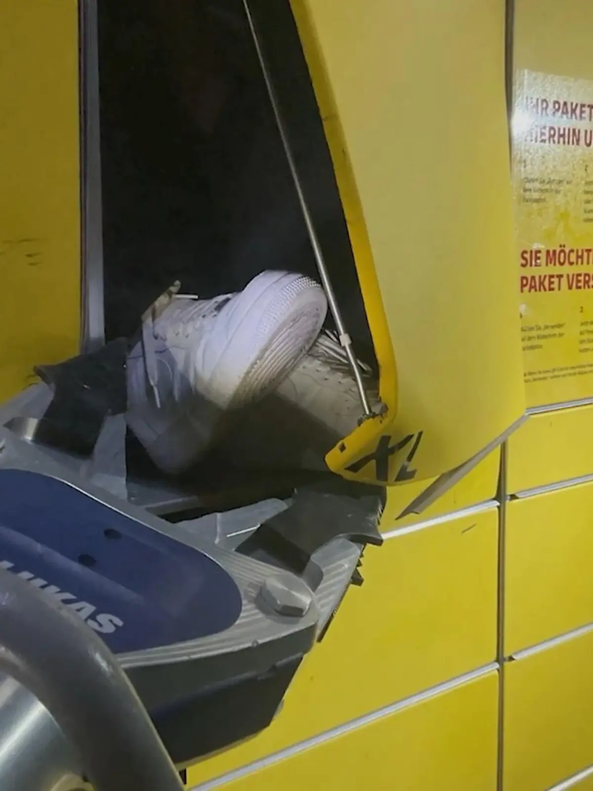 Bild zu: "Junge in Packstation gesperrt"