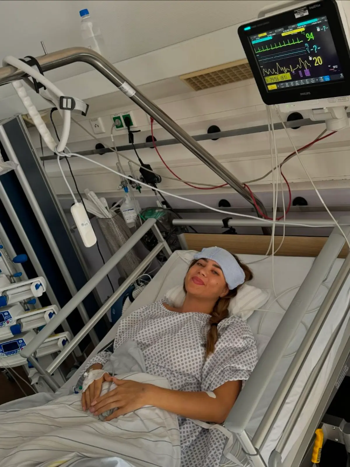Jessica Haller lässt sich wegen heftiger Rückenschmerzen operieren und meldet sich nun wieder zurück aus dem Krankenhausbett.