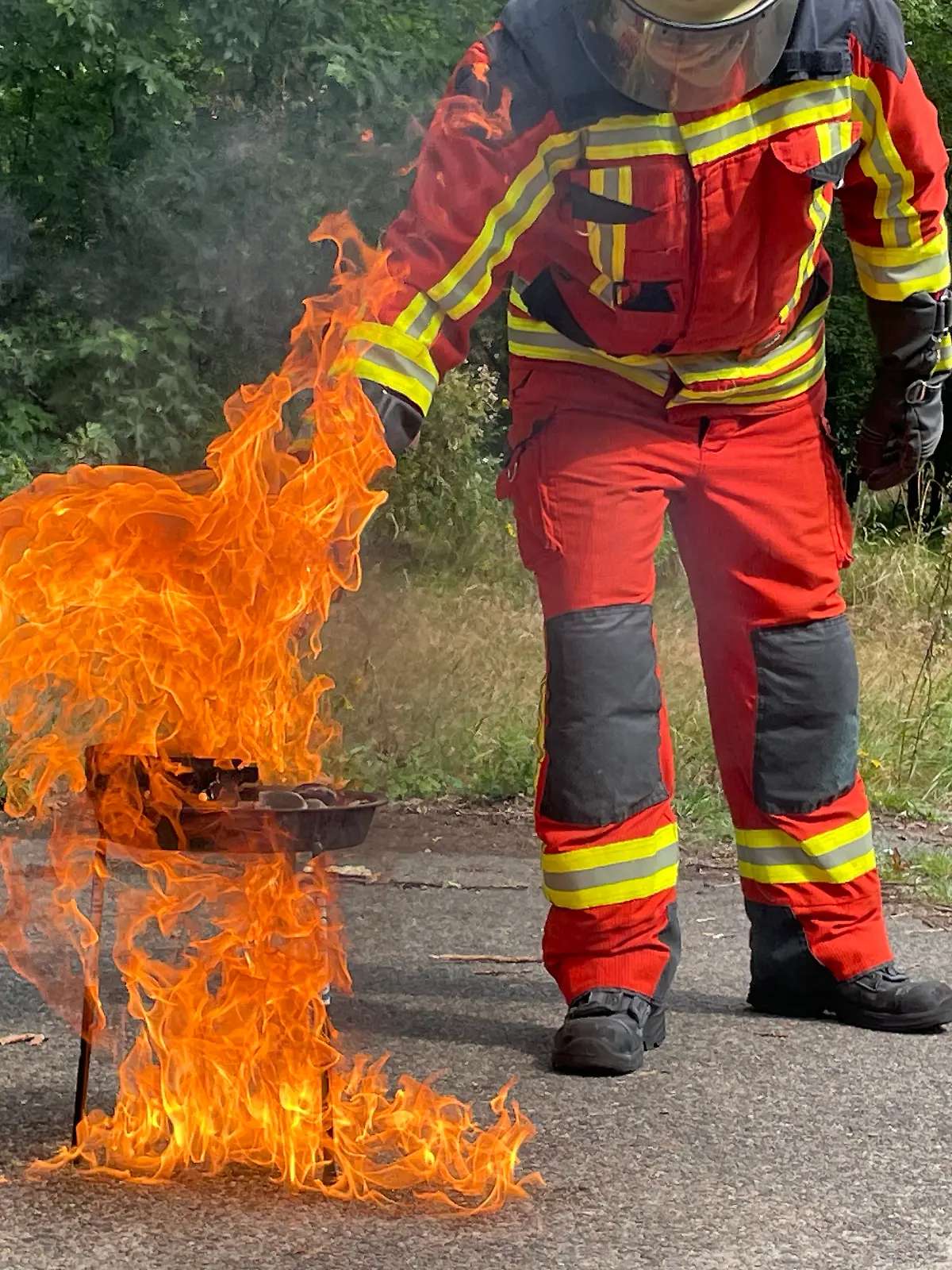 Bild zu: "Mit DIESEN Tipps macht der Grillabend nicht nur Spaß, sondern ist auch sicher!"