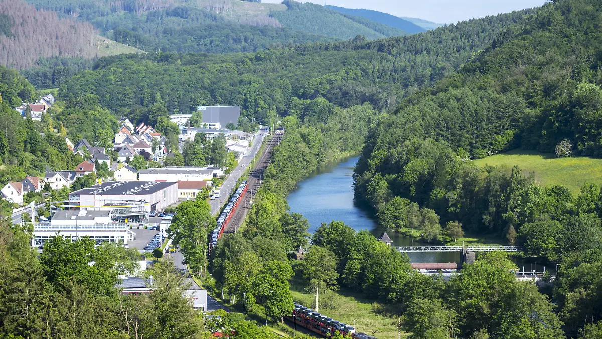 421562125.jpg
