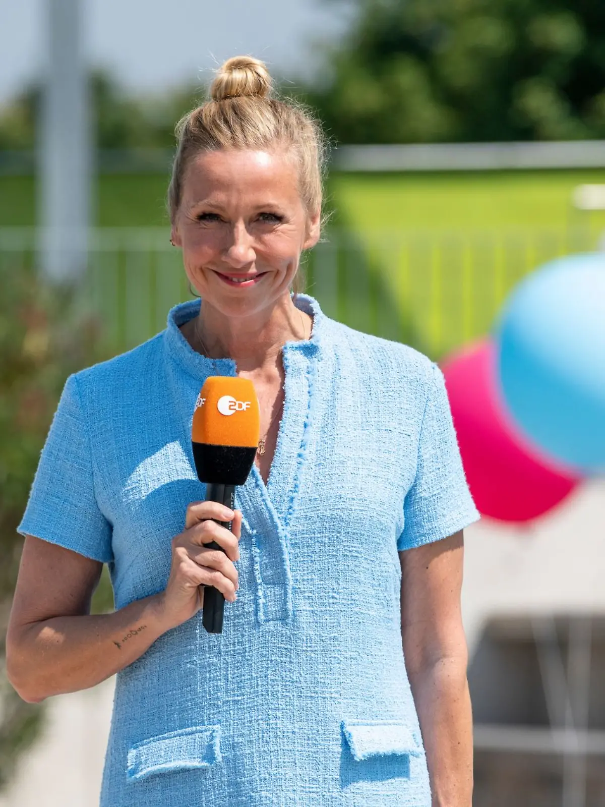 Bild zu: "Andrea Kiewels Outfit sorgt für Spott"
