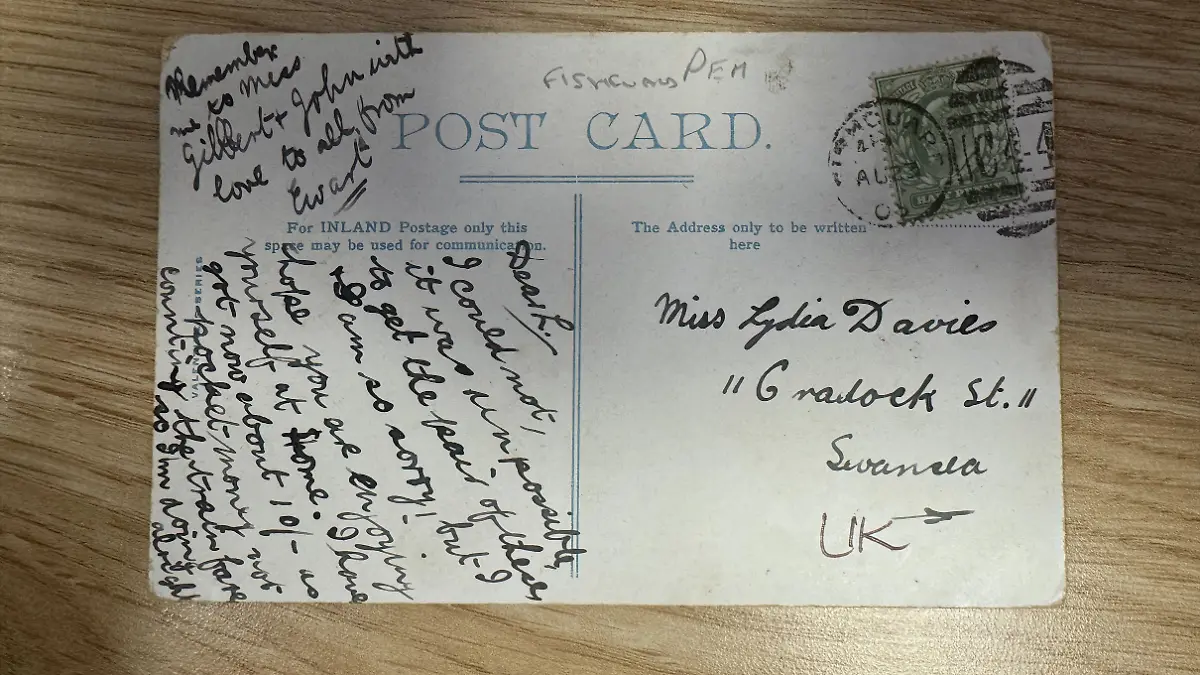 Postkarte wird über ein Jahrhundert nach Versand zugestellt