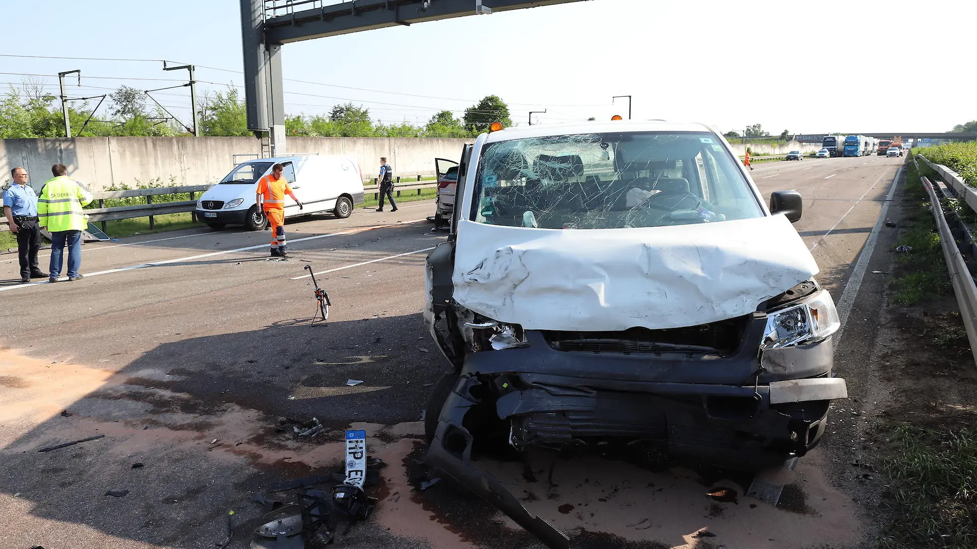 Schwerer Unfall auf A3 nahe Frankfurter Flughafen