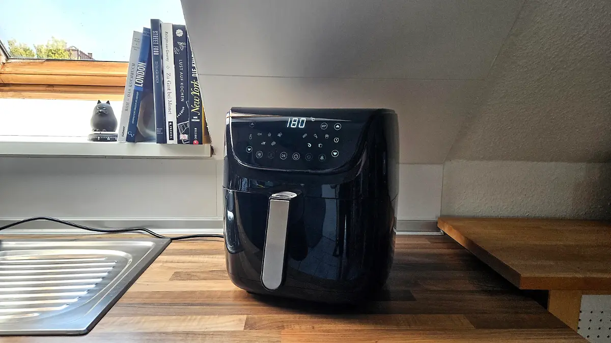 Silvercrest Smart XL auf Küchenzeile