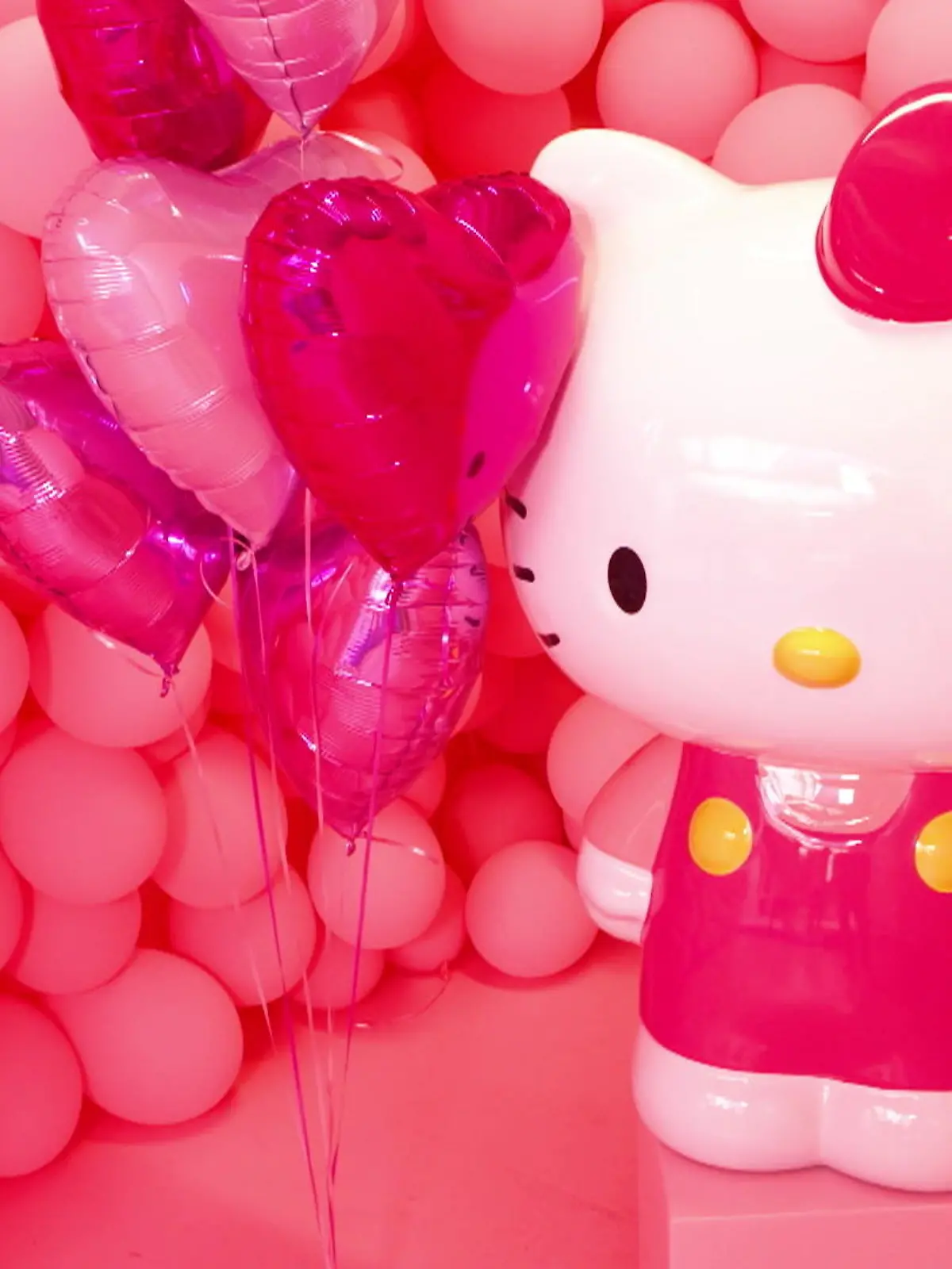 Bild zu: "Wusstet ihr schon, warum Hello Kitty keinen Mund hat?"