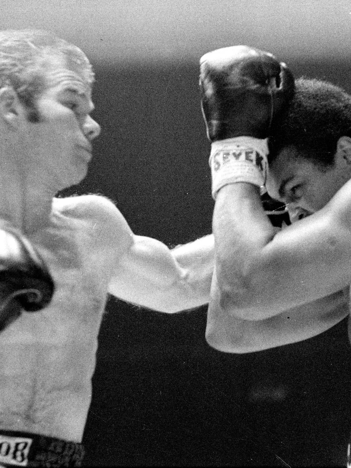 Mohammad Ali boxt gegen Jürgen Blin