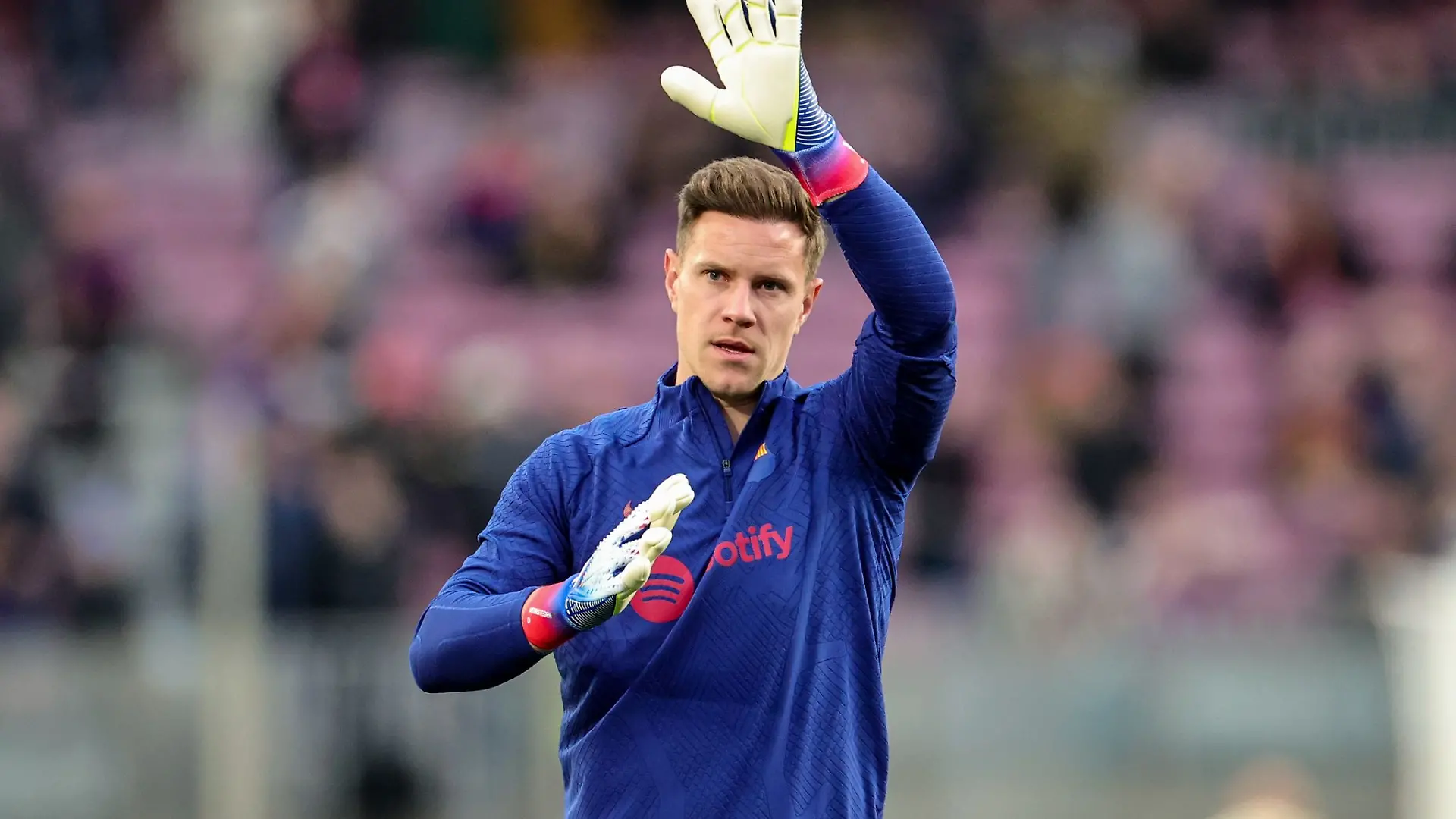 Der deutsche Nationaltorwart Marc-André ter Stegen führt den FC Barcelona als Kapitän an.