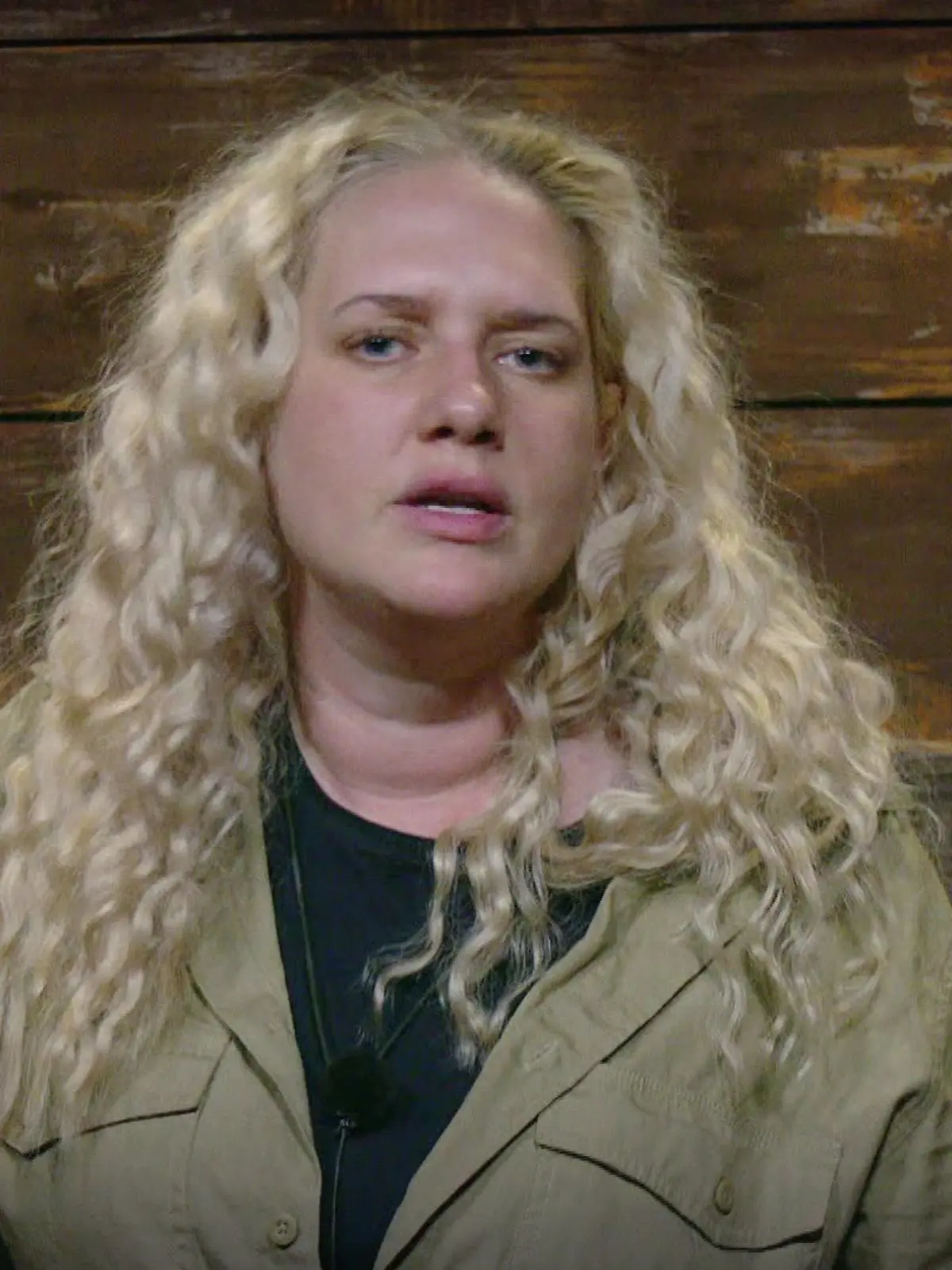 Sarah Knappik im Dschungel-Telefon. 