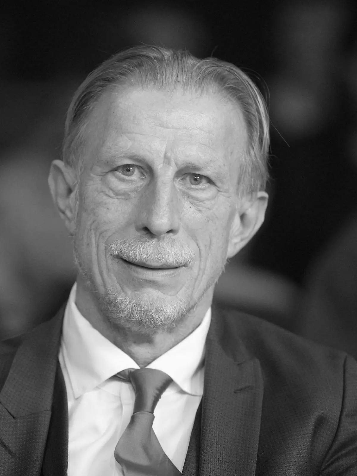 Bild zu: "Große Trauerfeier zu Ehren von Daum"