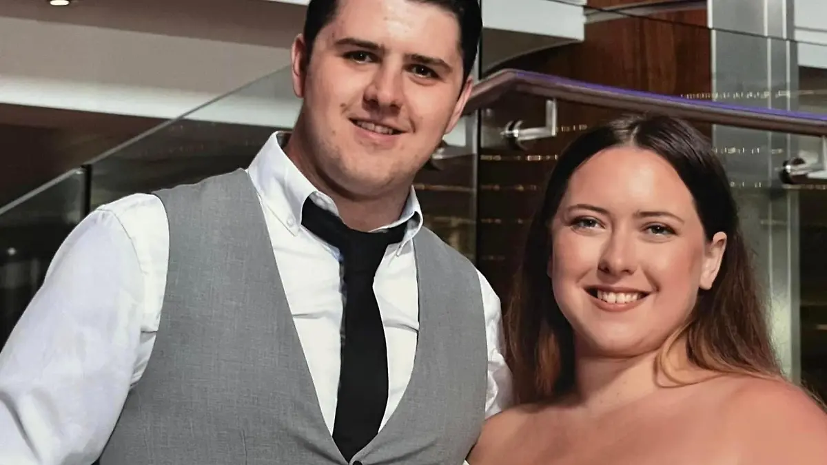 Charleigh Boyne, eine Tanzlehrerin aus England, hier am Hochzeitstag mit Ehemann Liam.