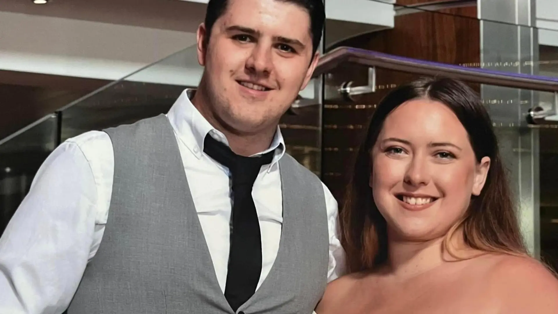 Charleigh Boyne, eine Tanzlehrerin aus England, hier am Hochzeitstag mit Ehemann Liam.