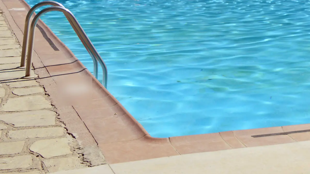 Pool.jpg