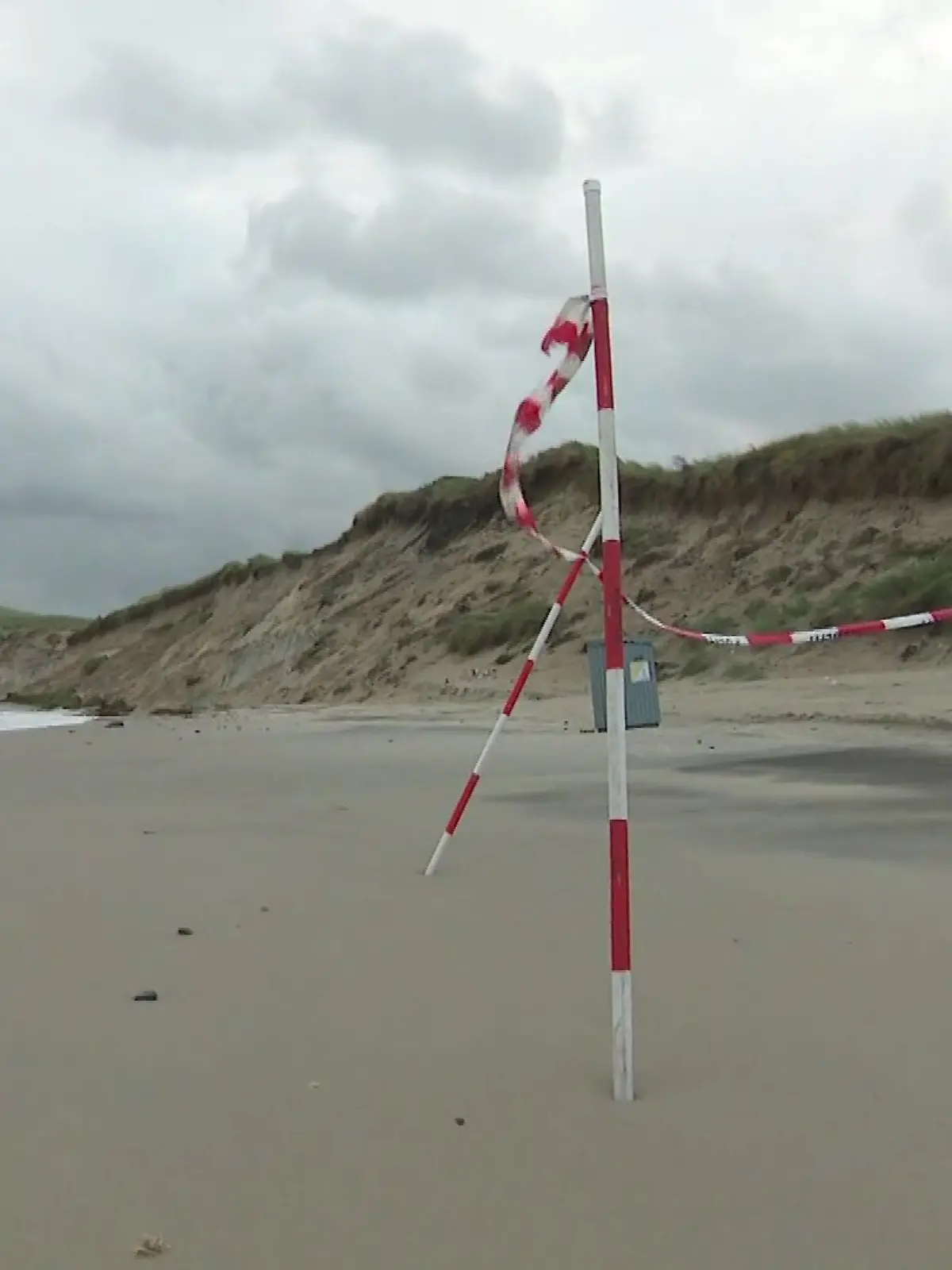Zwei deutsche Kinder sind in Dänemark von einer Sanddüne verschüttet worden.