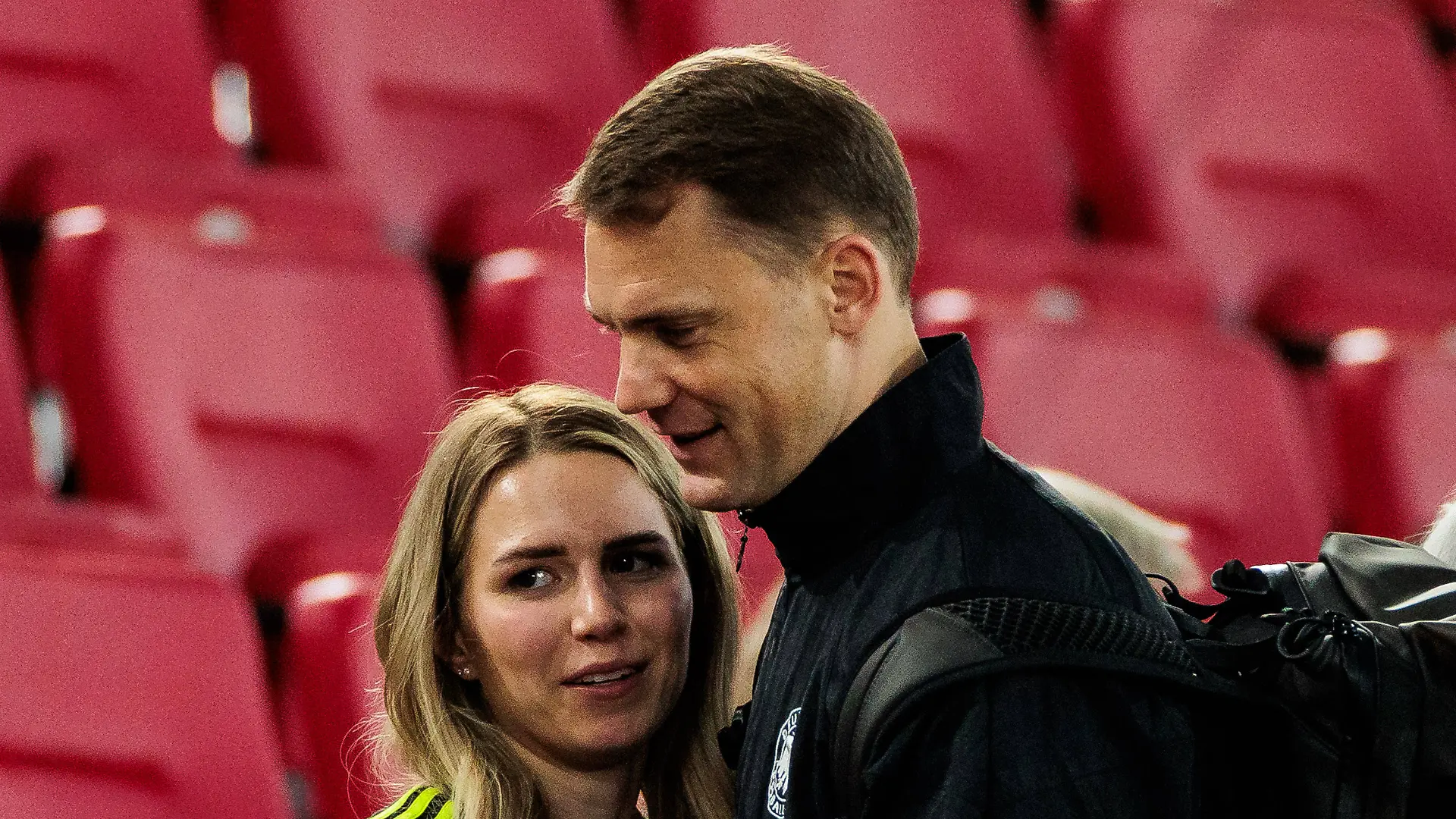 Besucht Manuel Neuer seine Anika bald auch im Stadion?