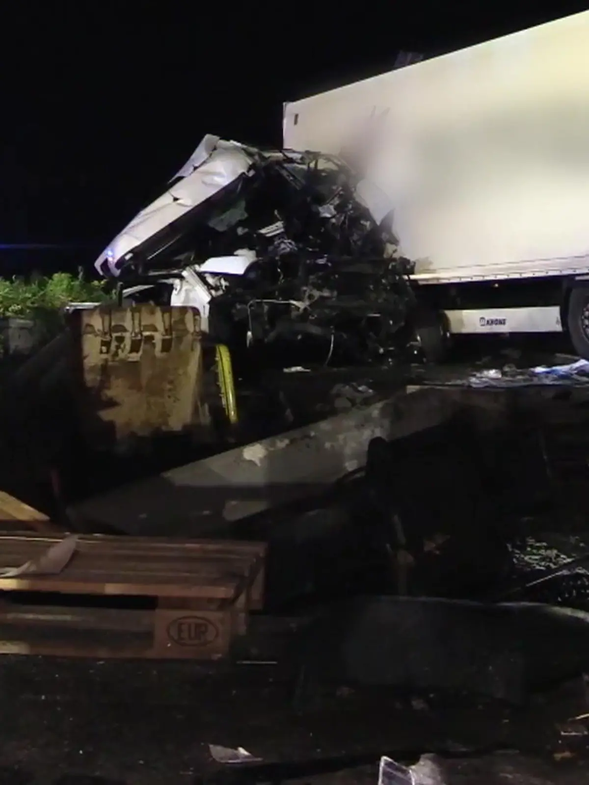 Bild zu: "Laster-Crash auf A4"