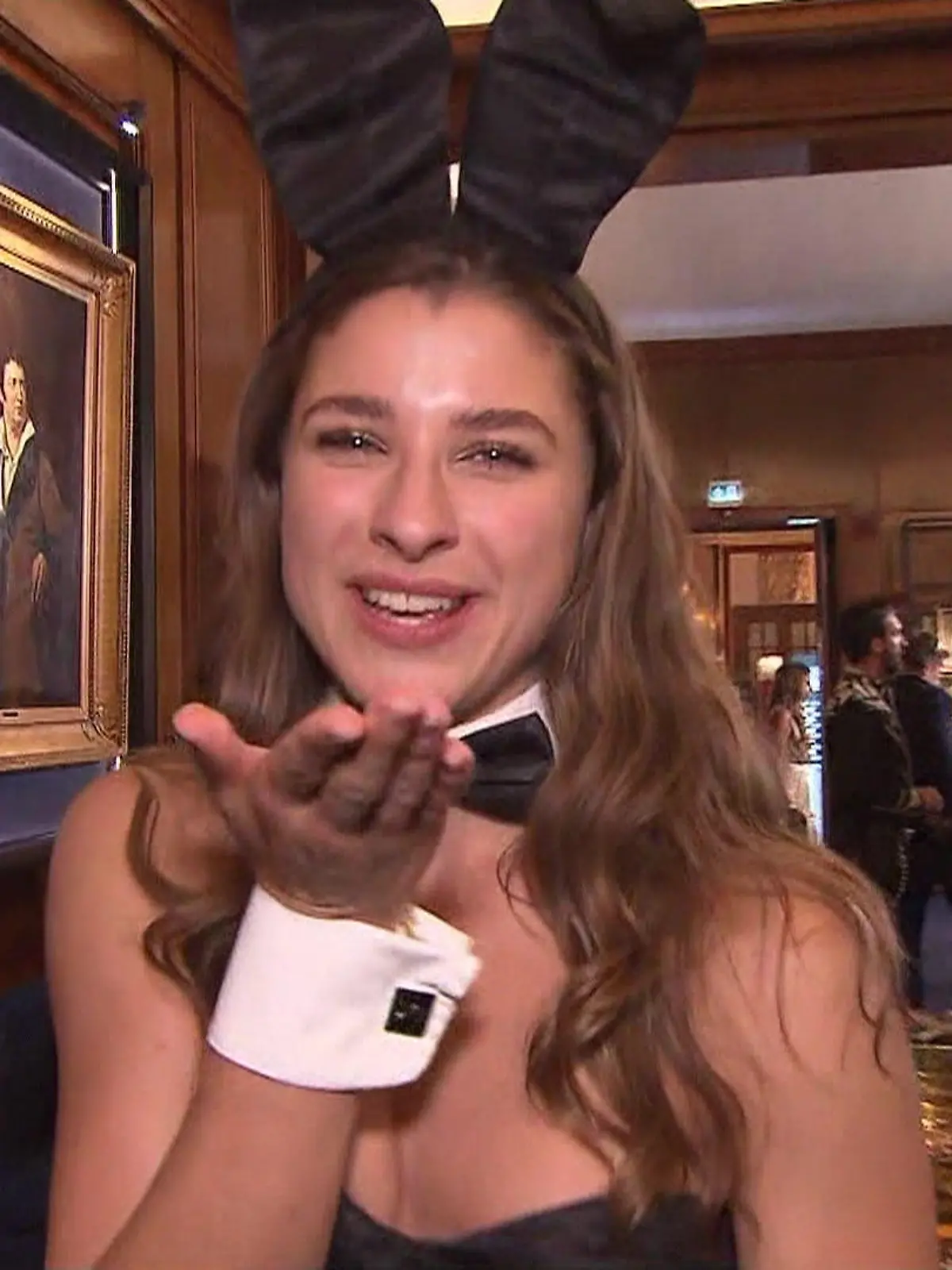 Bild zu: "Bachelorette Stella Stegmann im Playboy"