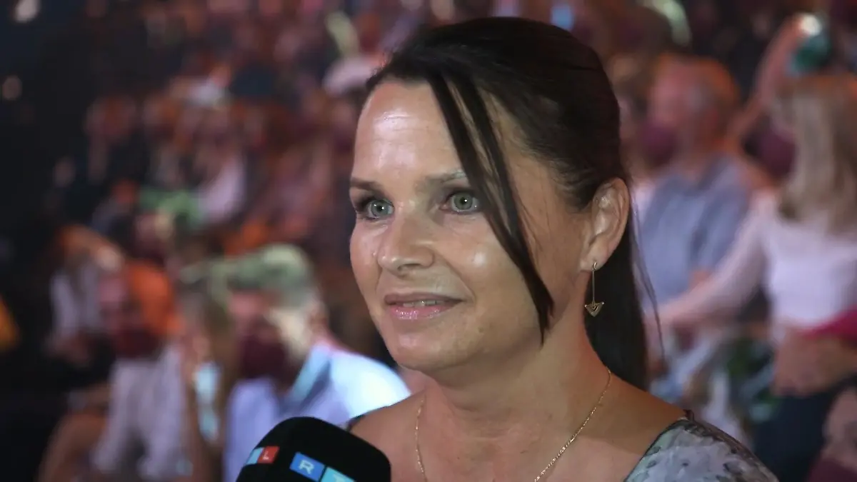 Amira Pochers Mama Mirjam Svetnik macht sich Sorgen "Fast rund um die Uhr eingeteilt"