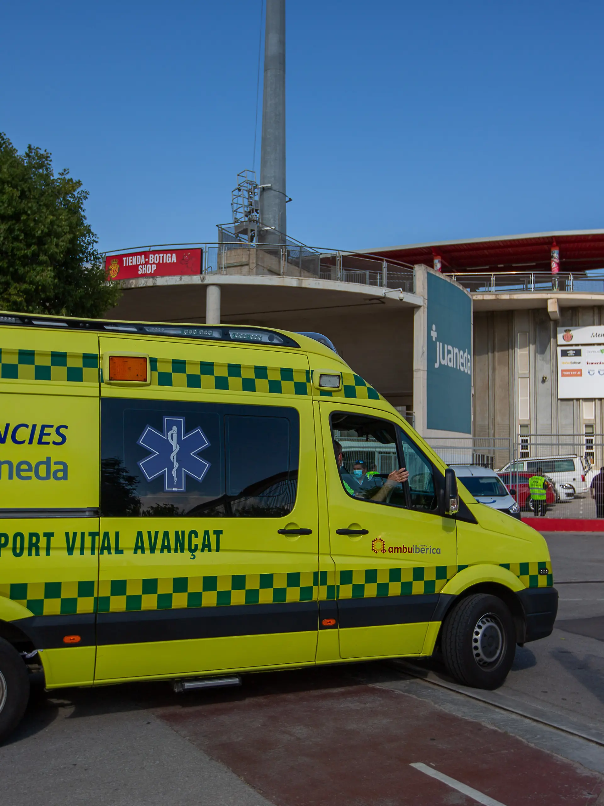 Bild zu: "Teenager stürzt auf Mallorca von Balkon"