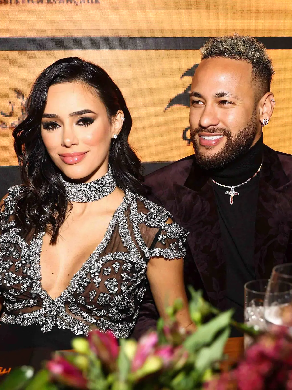 SONDERKONDITIONEN: MINDESTHONORAR: EXCLUSIVE: First pictures of of Neymar appearing with Fiancee Bruna Biancard, after he publicly apologized for cheating on her
Neymar appears in the Beneficent Auction at his institute, Neymar Jr, with his pregnant fiancee Bruna Biancardi.
Pictured: Bruna Biancardi,Neymar
Ref: SPL8506032 230623 EXCLUSIVE
Picture by: SplashNews.com



World Rights
