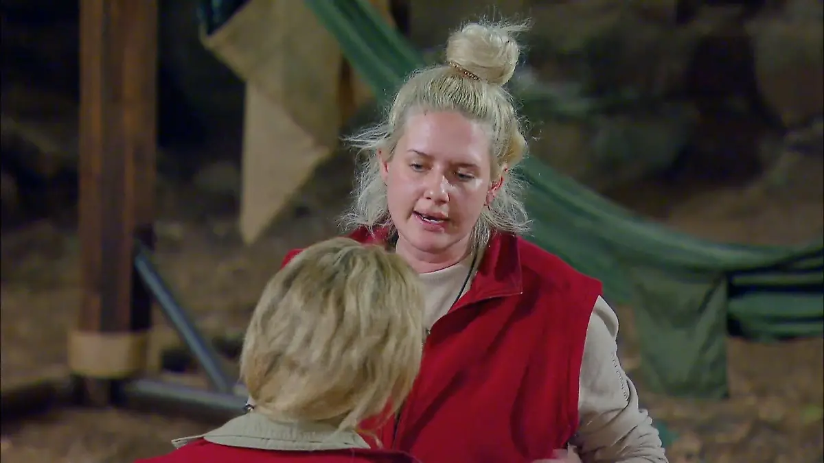 Sarah Knappik ist auf 180 – und die Laune im Legenden-Dschungel mehr als im Keller.