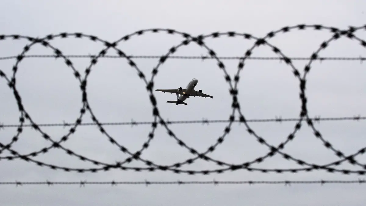 Nach der Messerattacke von Solingen geht die Debatte über Maßnahmen zur Eindämmung der illegalen Migration weiter.