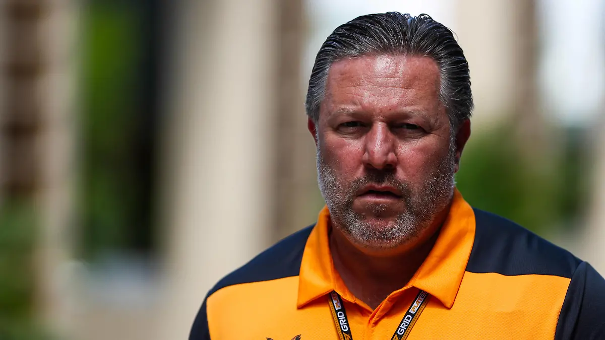 Formula 1 2022: Miami GP MIAMI INTERNATIONAL AUTODROME, UNITED STATES OF AMERICA - MAY 06: Zak Brown, CEO, McLaren Racing during the Miami GP at Miami International Autodrome on Friday May 06, 2022 in Miami, United States of America. Photo by Carl Bingham / LAT Images Images PUBLICATIONxINxGERxSUIxAUTxHUNxONLY GP2205_102204_X4I2505
