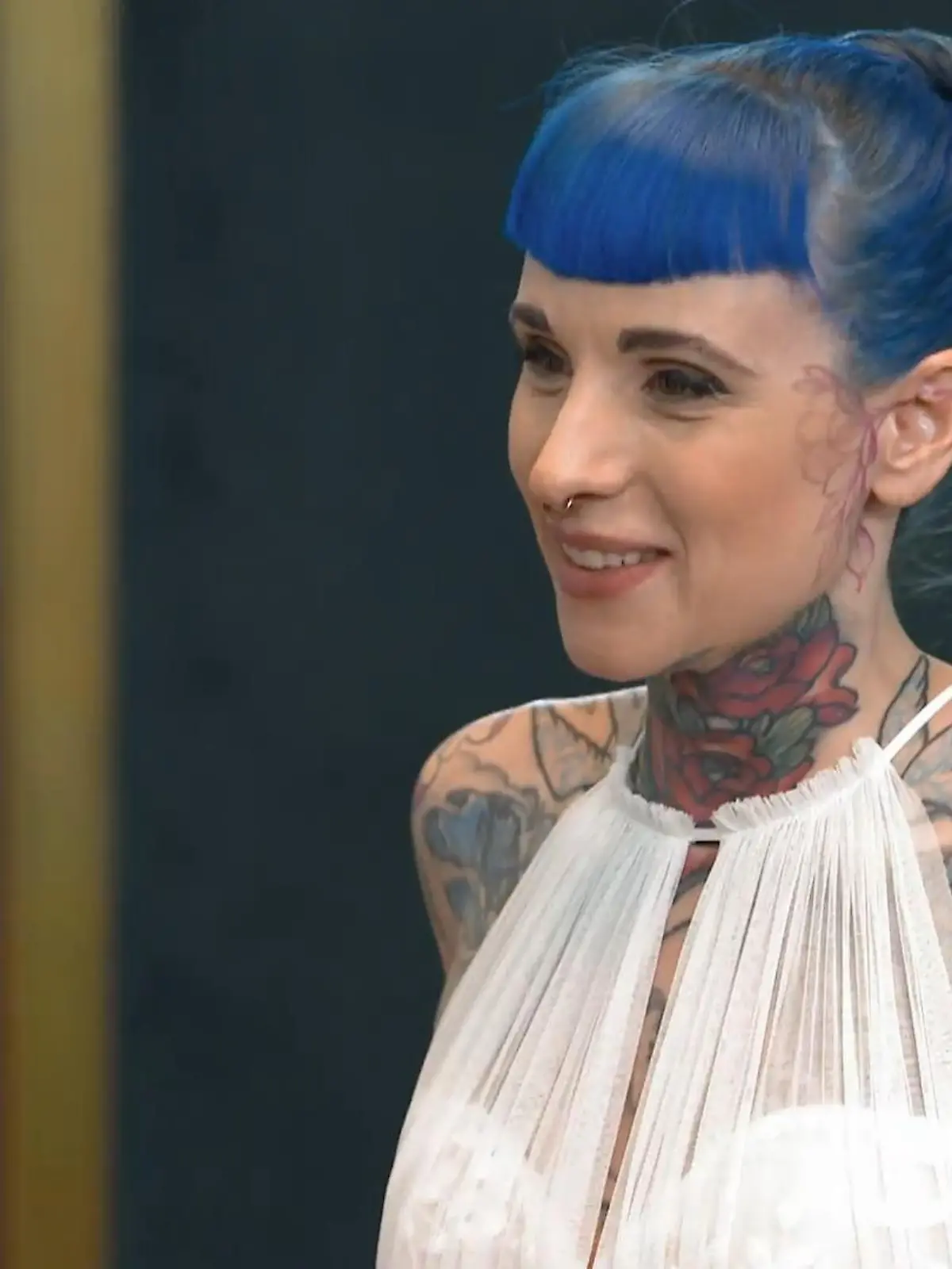 Bild zu: "Madlen in ihrem Favoritenkleid"