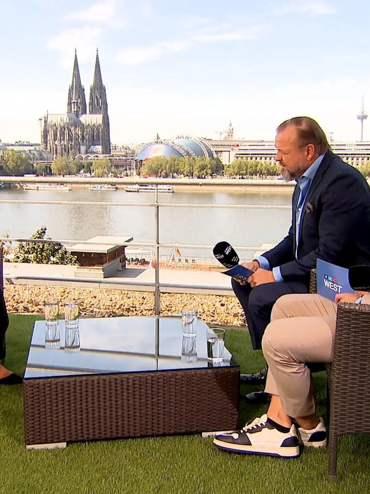 Bild zu: "Interview mit Mona Neubaur (Grüne) "