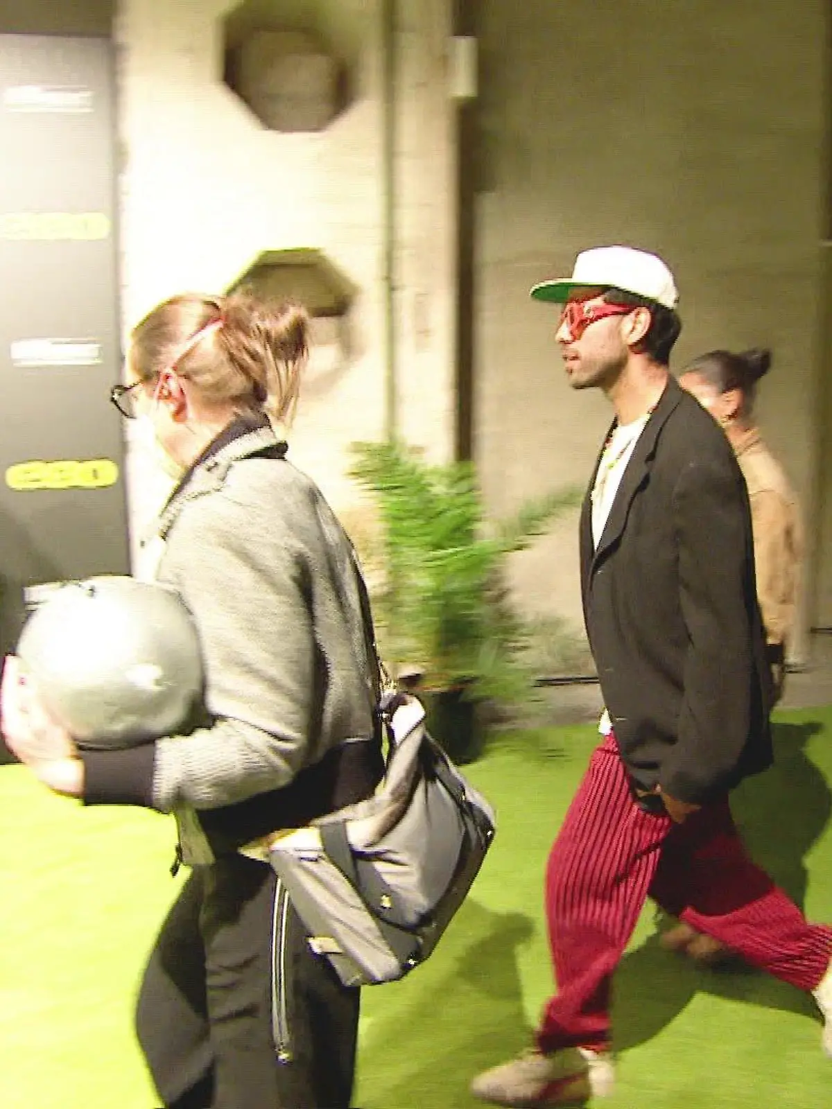 Noah Becker mit Freundin bei den "New Faces Awards" in Berlin.