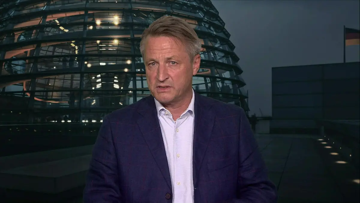 "Kann mir vorstellen, dass das die Sicherheit erhöht" Nikolaus Blome zu Asyl- und Sicherheitspaket