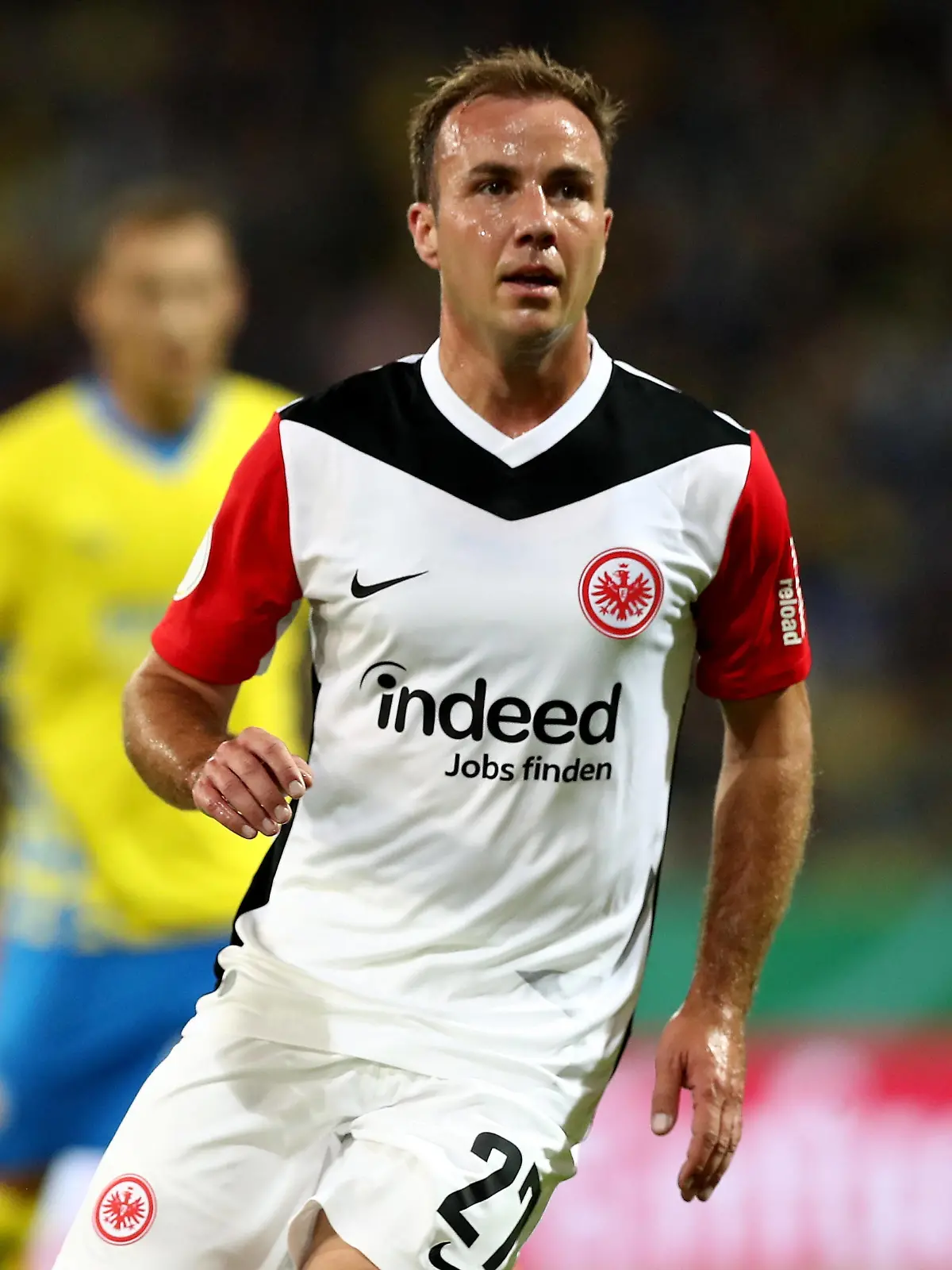 19.08.2024, xtgx, Fussball DFB Pokal 1.Runde, Eintracht Braunschweig - Eintracht Frankfurt emspor, v.l. Mario Götze Goetze Eintracht Frankfurt DFL/DFB REGULATIONS PROHIBIT ANY USE OF PHOTOGRAPHS as IMAGE SEQUENCES and/or QUASI-VIDEO Braunschweig *** 19 08 2024, xtgx, Fußball DFB Pokal 1 Runde, Eintracht Braunschweig Eintracht Frankfurt emspor, v l Mario Götze Goetze Eintracht Frankfurt DFL DFB REGULATIONS PROHIBIT ANY USE OF PHOTOGRAPHS as IMAGE SEQUENCES and or QUASI VIDEO Braunschweig