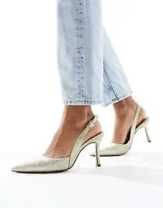 Schuhe in Gold mit Stilettoabsatz