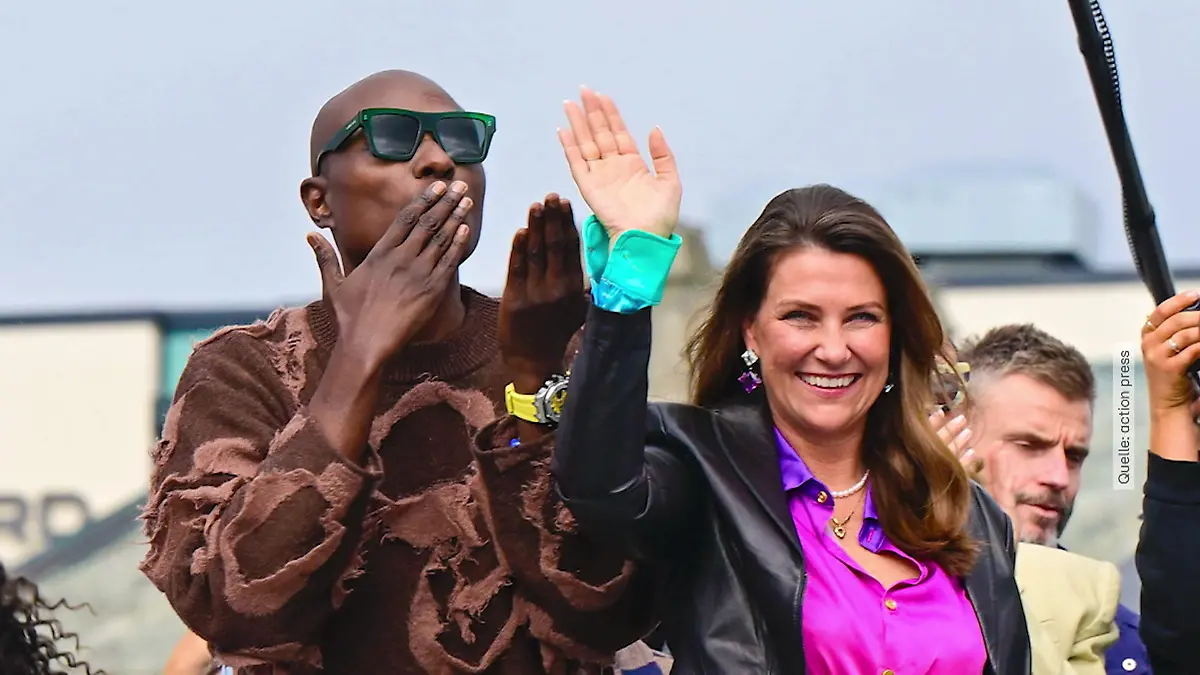 Märtha Louise segelt in den Hafen der Ehe Norwegens Royals völlig verliebt
