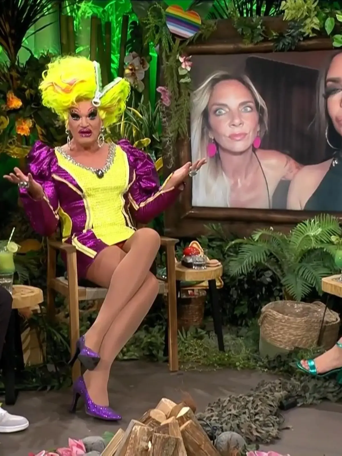 Bild zu: "Abgang! Giulia Siegel verlässt TV-Studio – wegen Kader Loth"