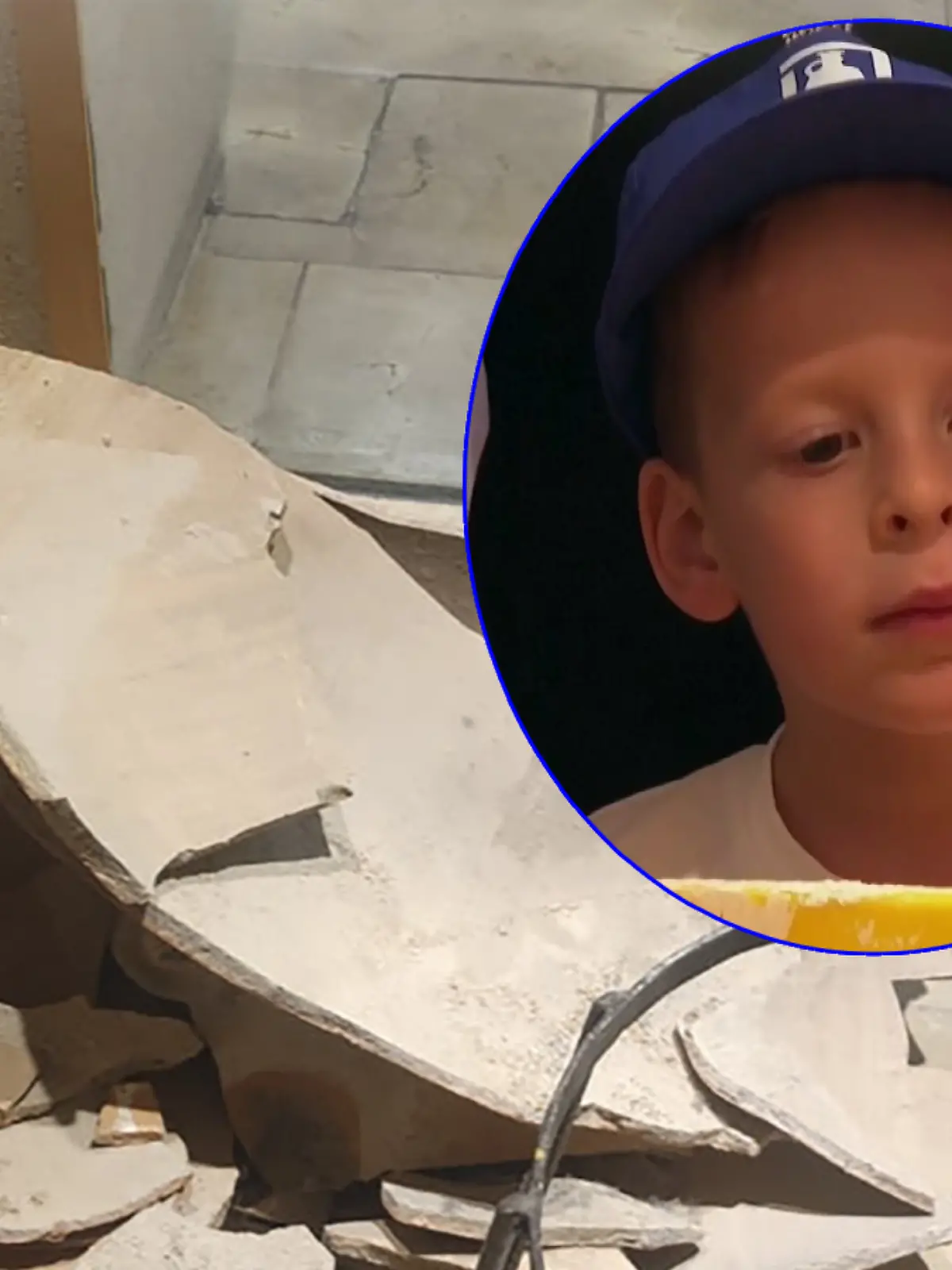Bild zu: "Ariel (4) wieder im Museum, in dem er die wertvolle Vase schrottete "