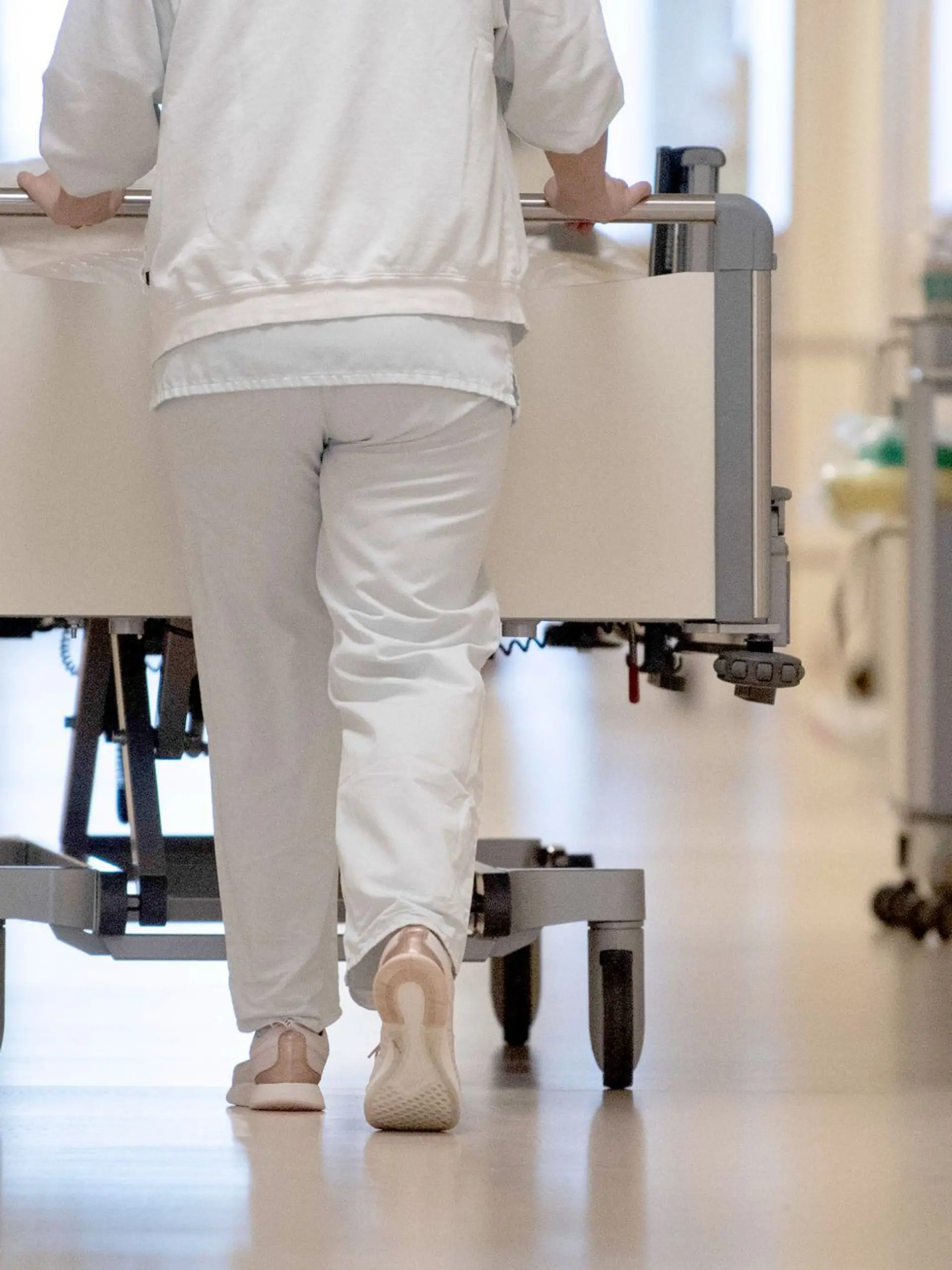 Bild zu: "Gesunder Frau (30) wird Gebärmutter entnommen! „Habe geglaubt, ich werde sterben“"