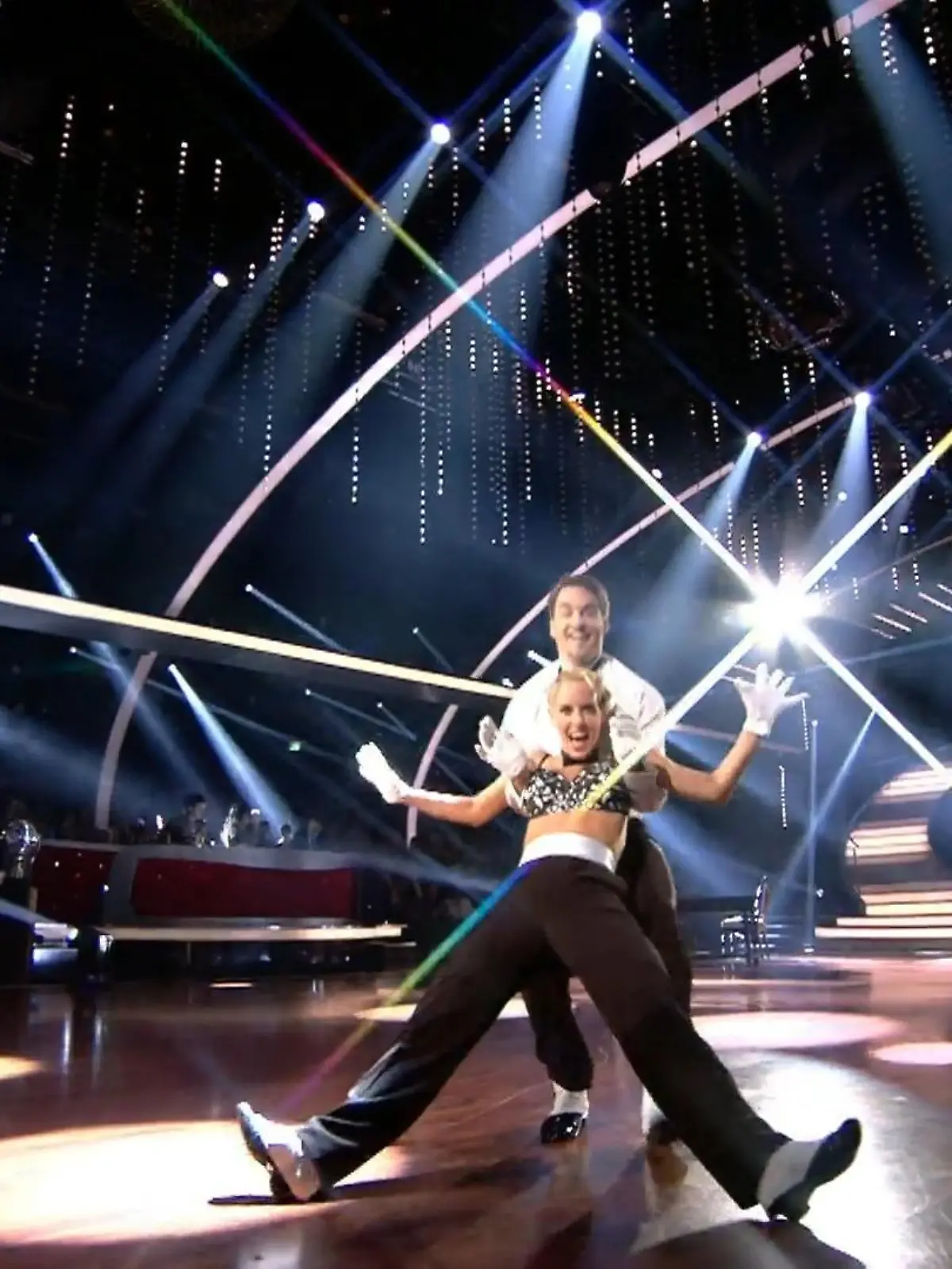 Bild zu: "Alexander Klaws und Isabel Edvardsson überzeugen"