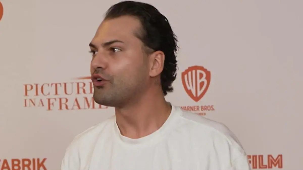 Trennungsgerüchte? Jimi Blue reagiert auf seine Art. Fotos statt Worte!