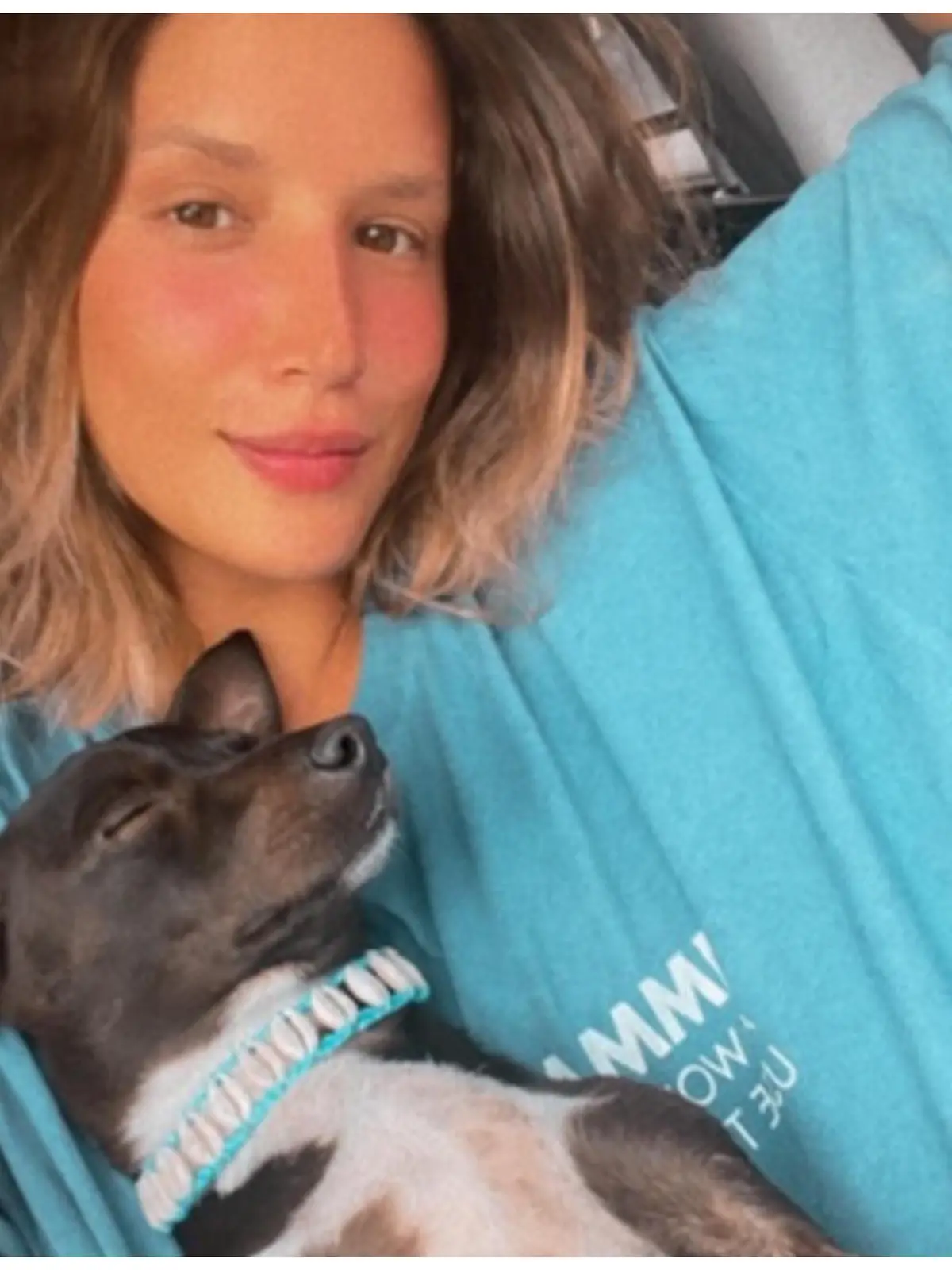 Paula Rodriguez und ihr Hund Maia