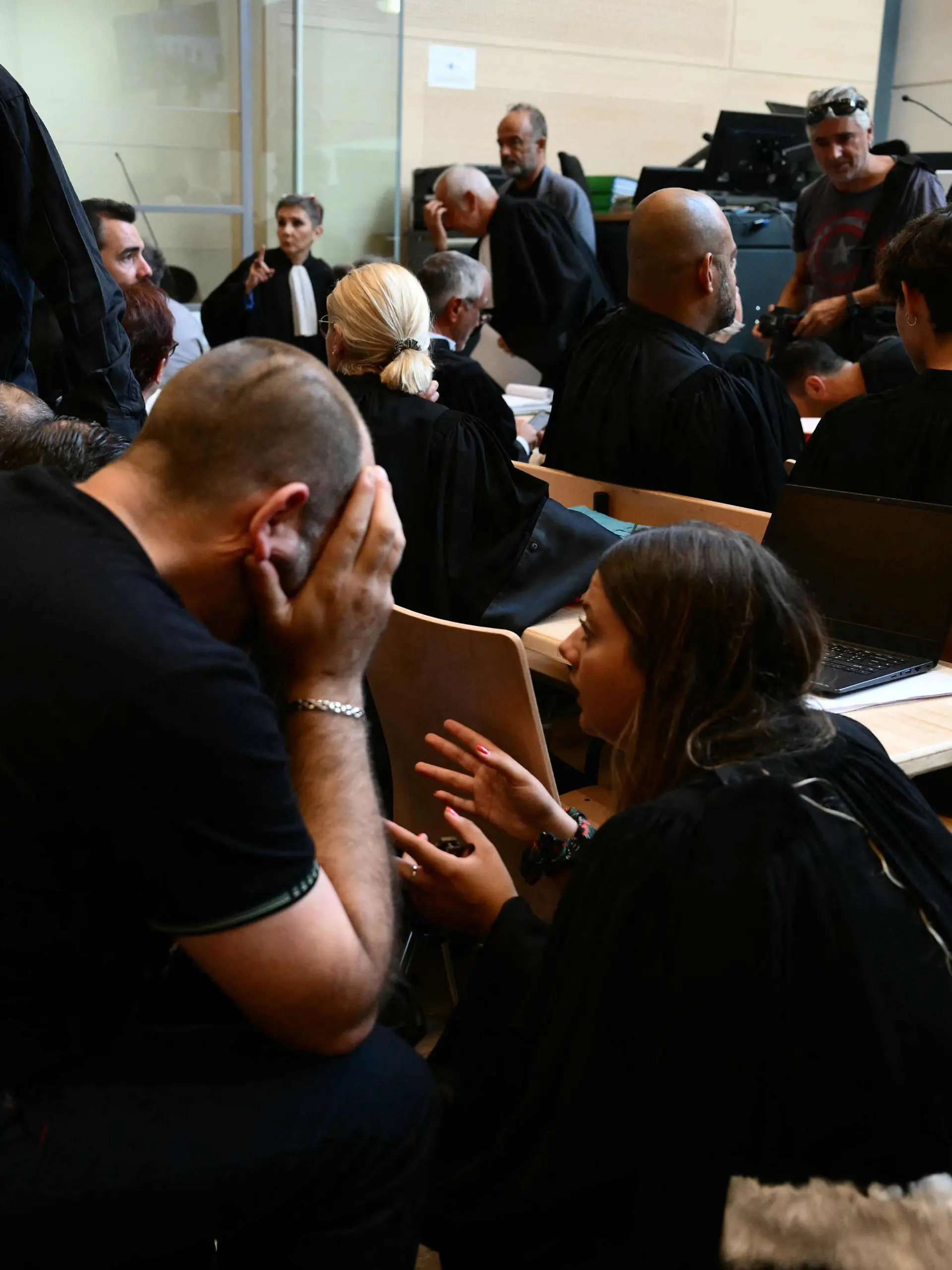 Bild zu: "Ehemann ließ betäubte Sandrine vergewaltigen – doch sie liebt ihn noch immer"
