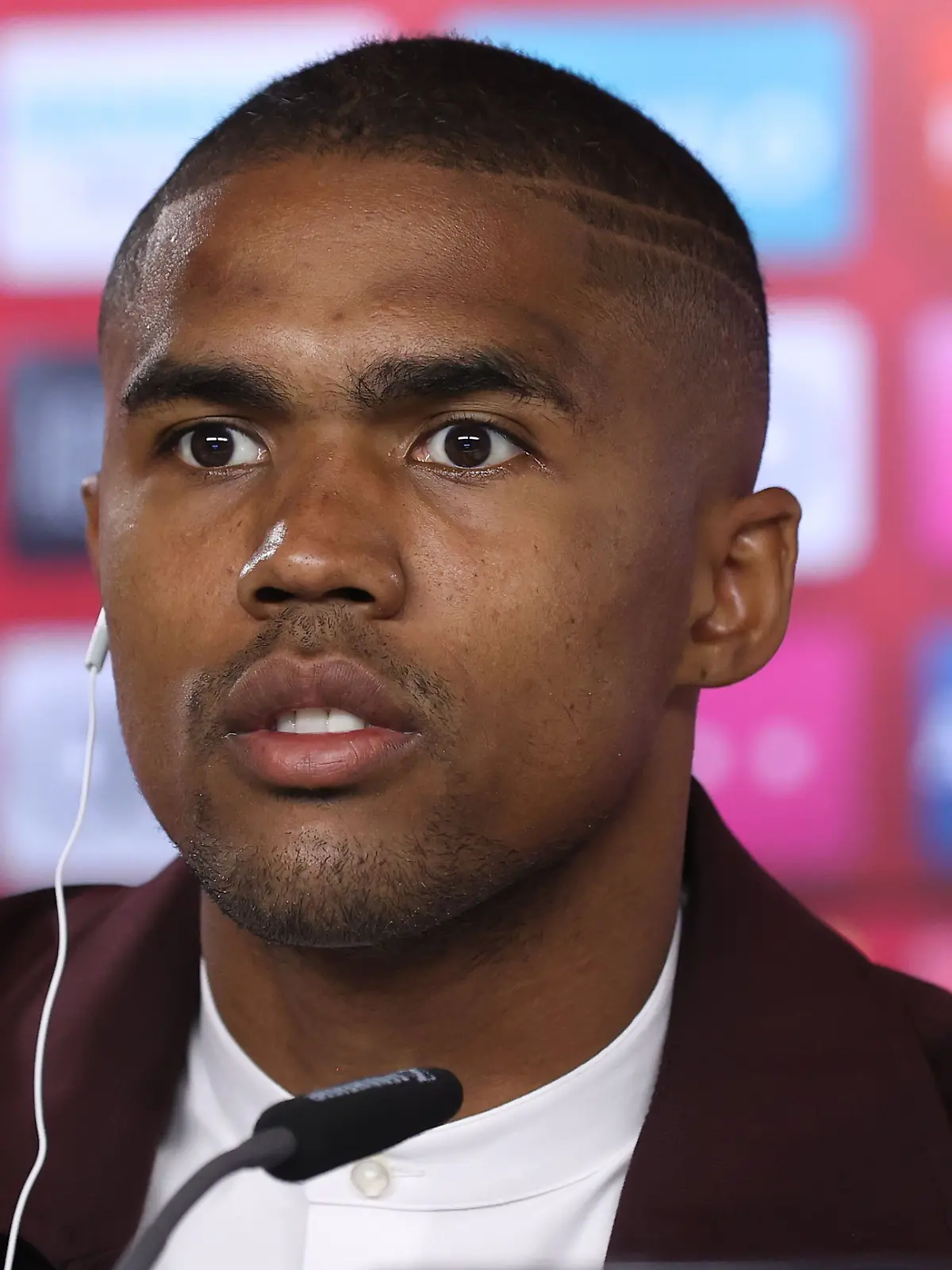 Douglas Costa 