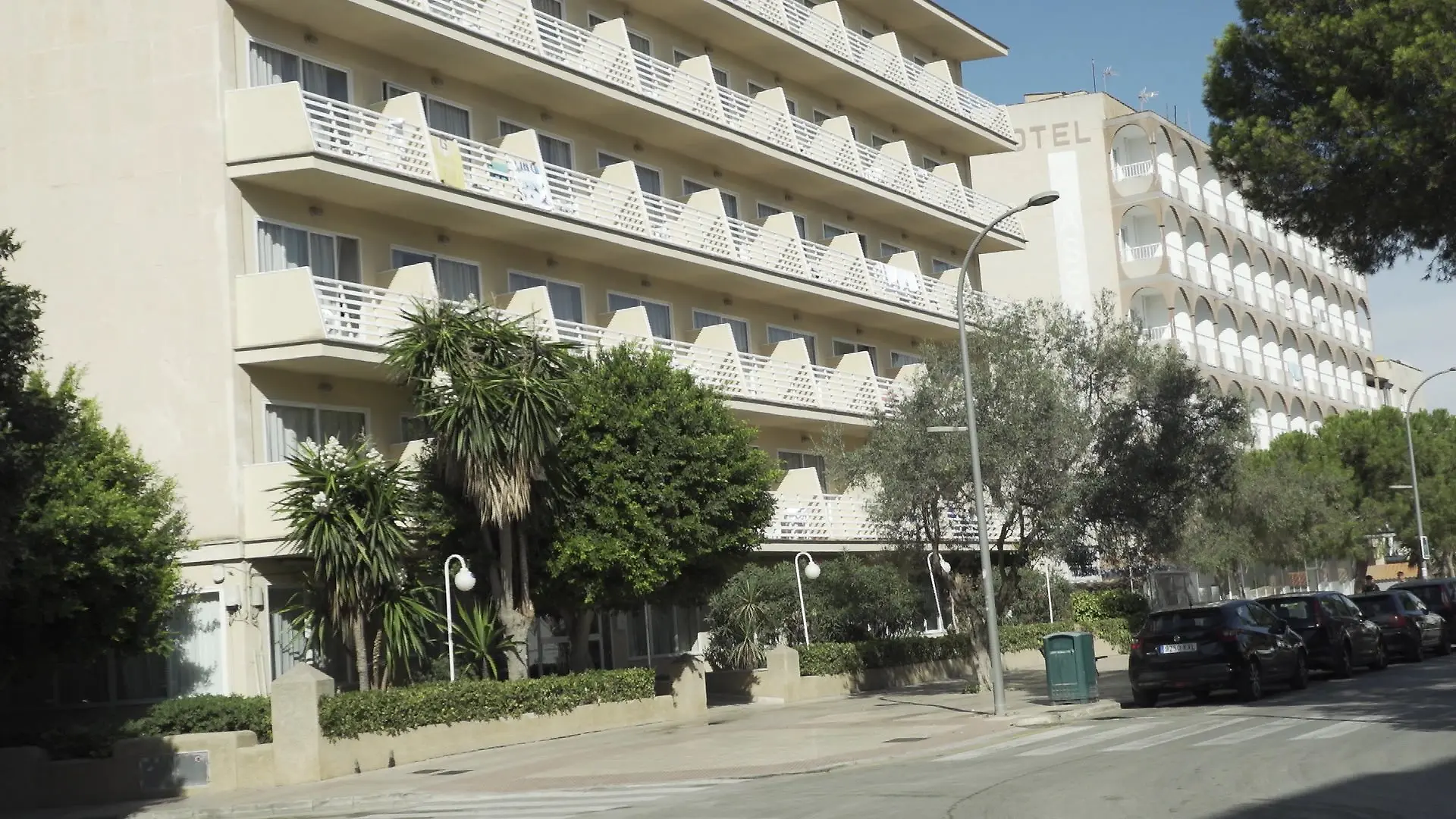 Azuline Hotel Bahamas