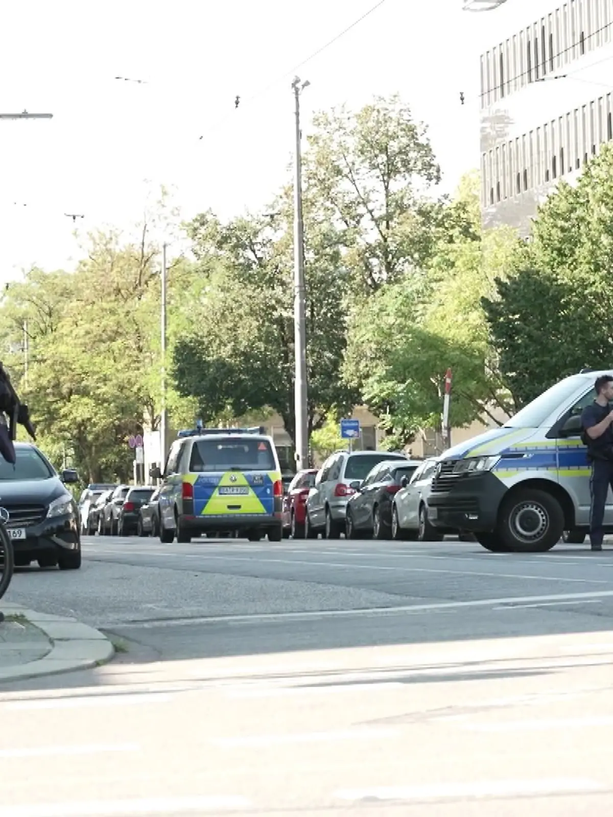 Bild zu: "Erschossener Angreifer in München war Österreicher (18) mit IS-Bezug"